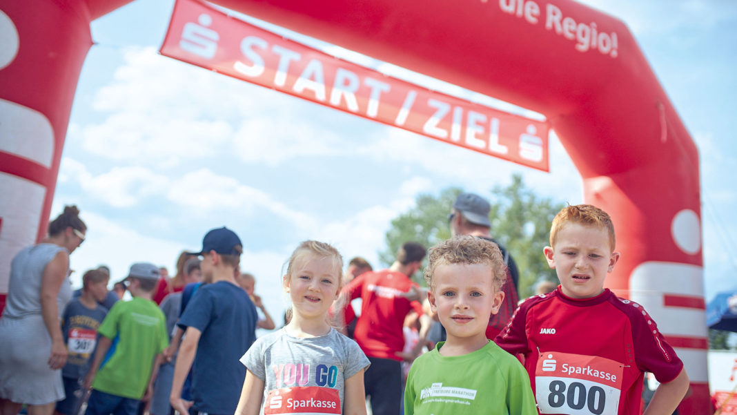 Erwartet werden wieder 1.000 kleine Läufer/innen (Bild: Sparkasse Freiburg-Nördlicher Breisgau)