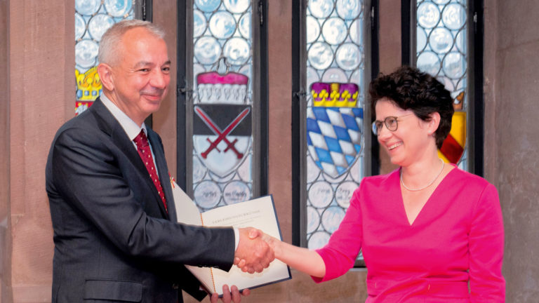 Bundesverdienstkreuz Professor Rumstadt (Foto: A. Kauerz)