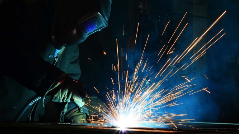 Als Schweißer arbeiten