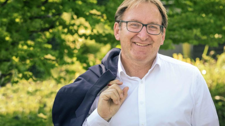 „Ich finde, der Kunde ist mit den neuen Regelungen überfordert“, Interview mit Oliver Kamenisch